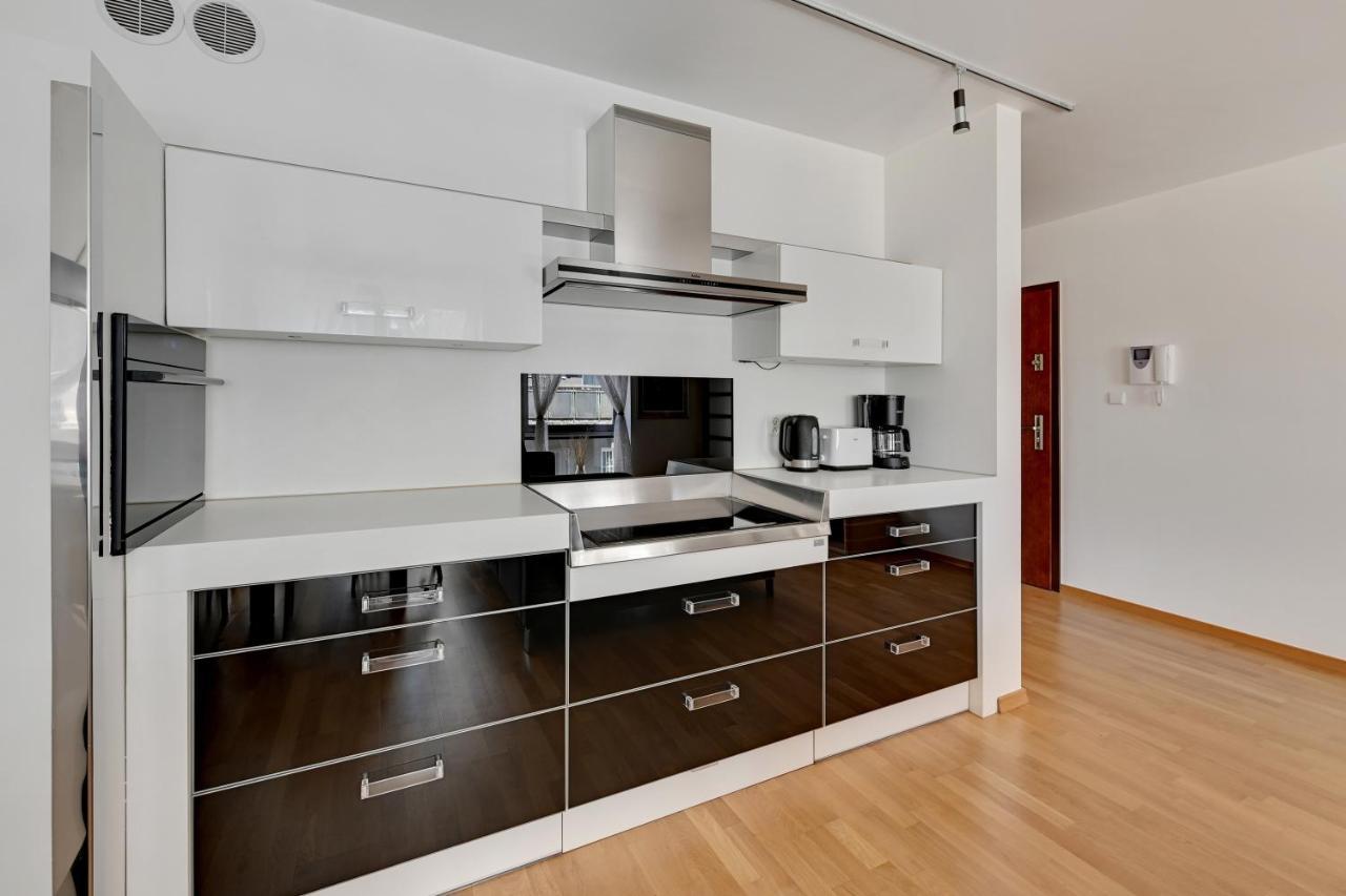 Nordbyhus Apartamenty Stara Winiarnia กดัญสก์ ภายนอก รูปภาพ